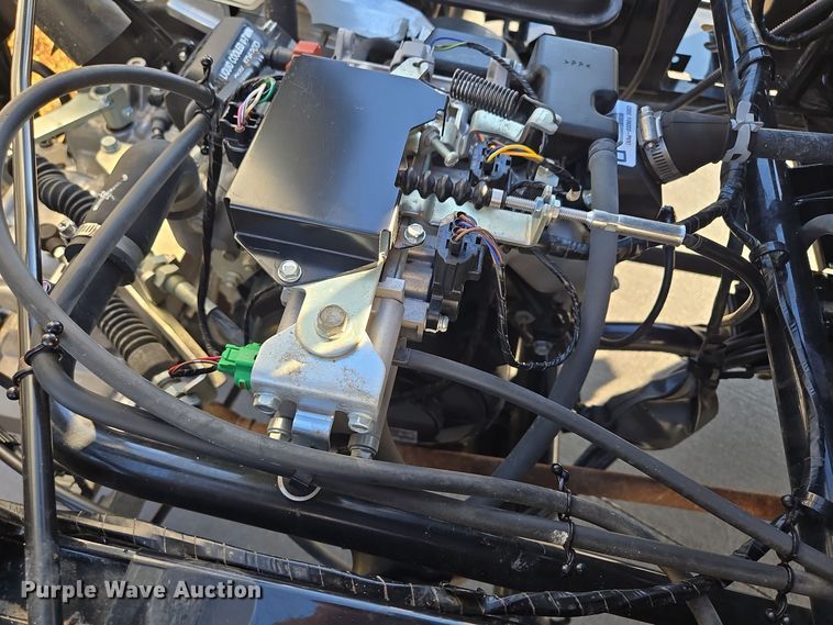 image for item EE8671 2022 Kawasaki  KAF620Z Mule utility vehicle