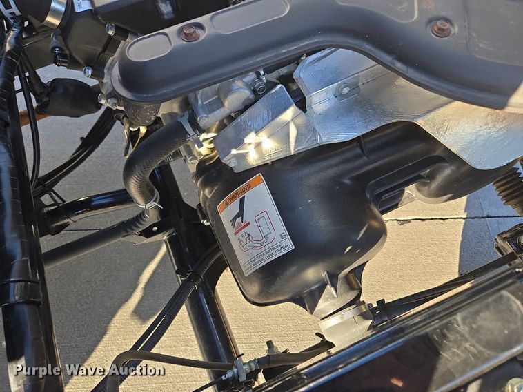 image for item EE8671 2022 Kawasaki  KAF620Z Mule utility vehicle