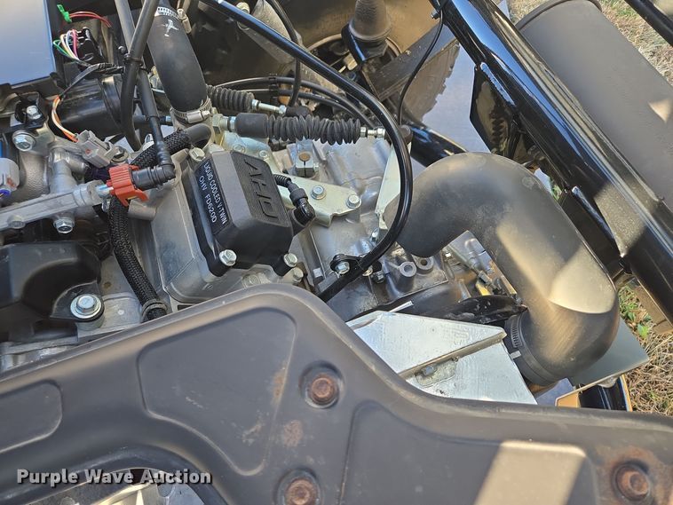 image for item EE8671 2022 Kawasaki  KAF620Z Mule utility vehicle