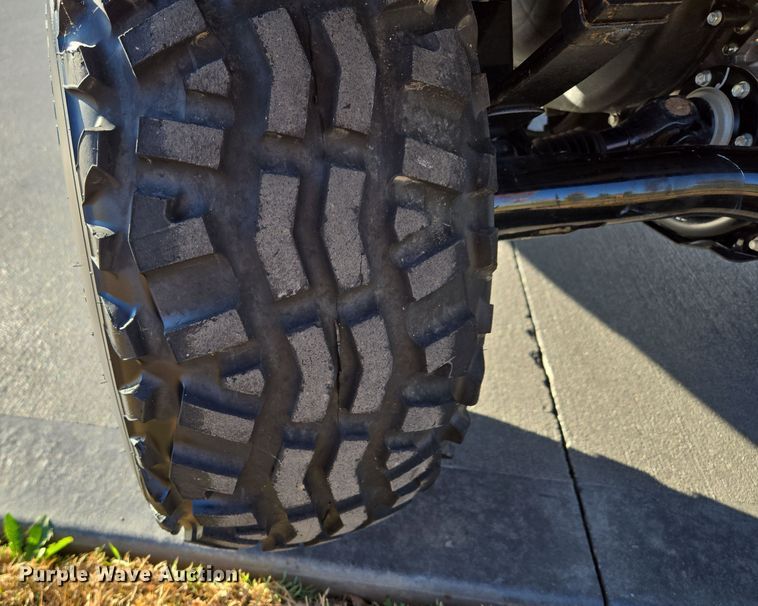 image for item EE8671 2022 Kawasaki  KAF620Z Mule utility vehicle