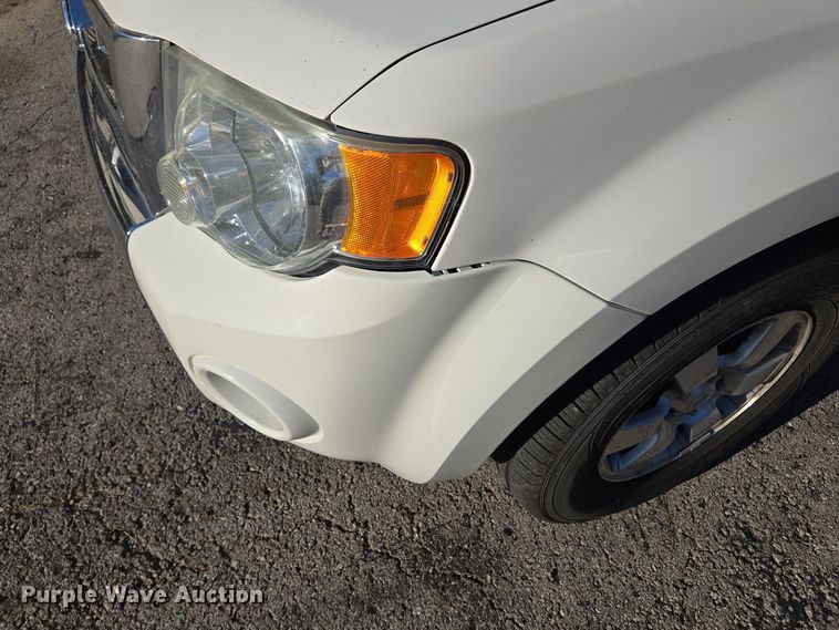 image for item EE8676 2012 Ford Escape Limited SUV