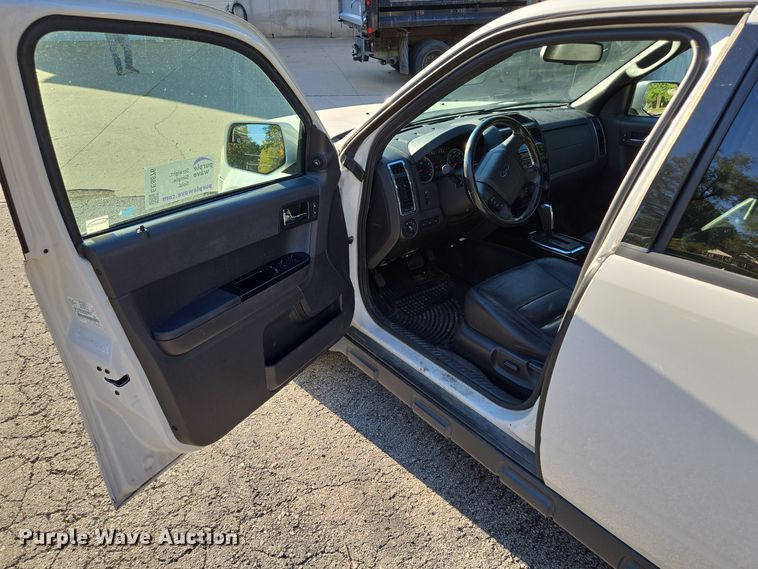 image for item EE8676 2012 Ford Escape Limited SUV