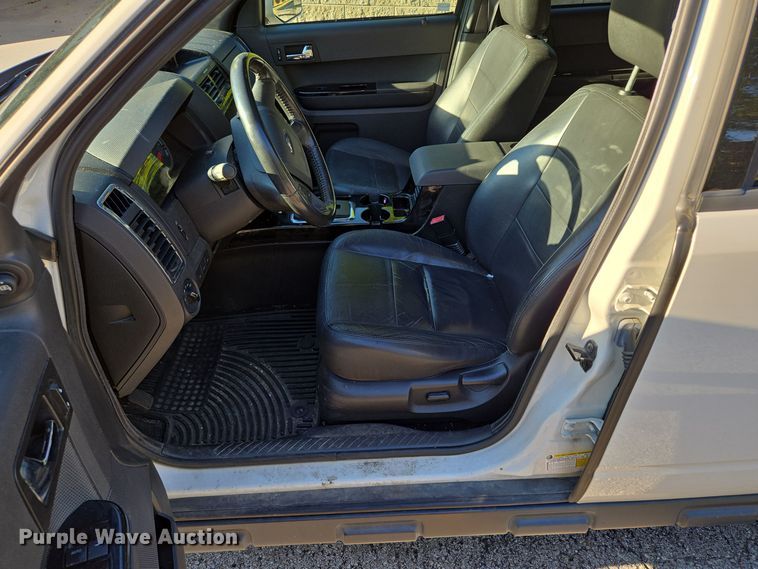 image for item EE8676 2012 Ford Escape Limited SUV