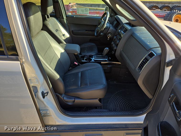 image for item EE8676 2012 Ford Escape Limited SUV