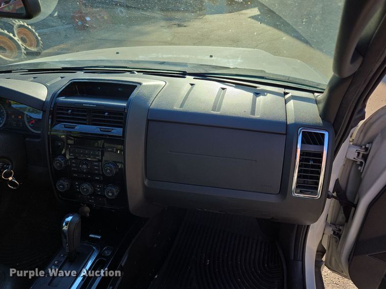 image for item EE8676 2012 Ford Escape Limited SUV