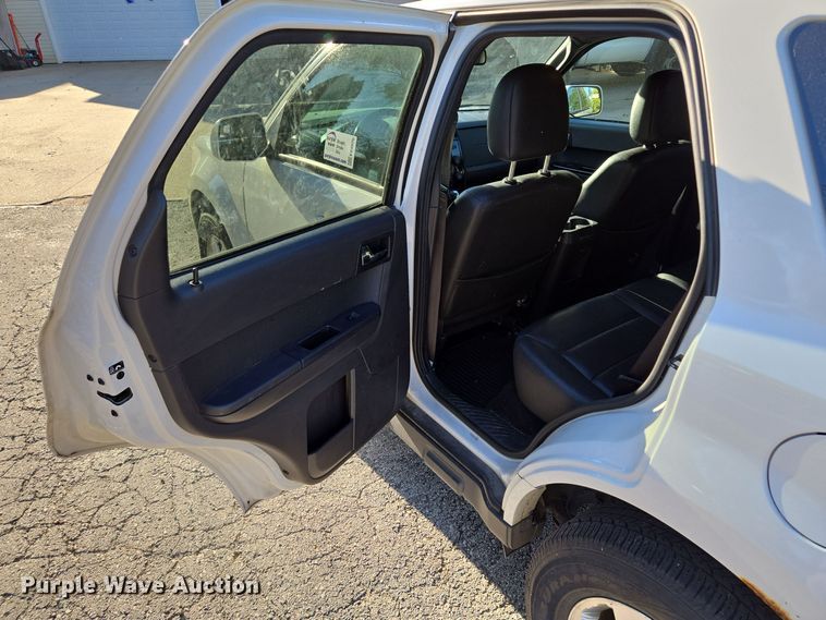 image for item EE8676 2012 Ford Escape Limited SUV