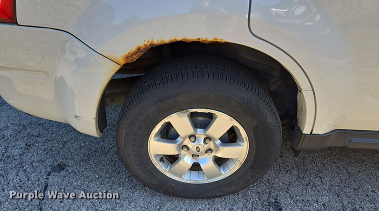 image for item EE8676 2012 Ford Escape Limited SUV