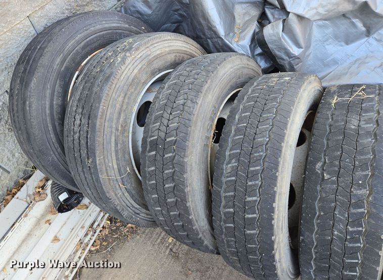 image for item EE8679 (6) 225/70R19.5 tires and wheels 