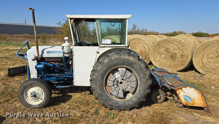 image for item EE8683 Ford  4000 tractor