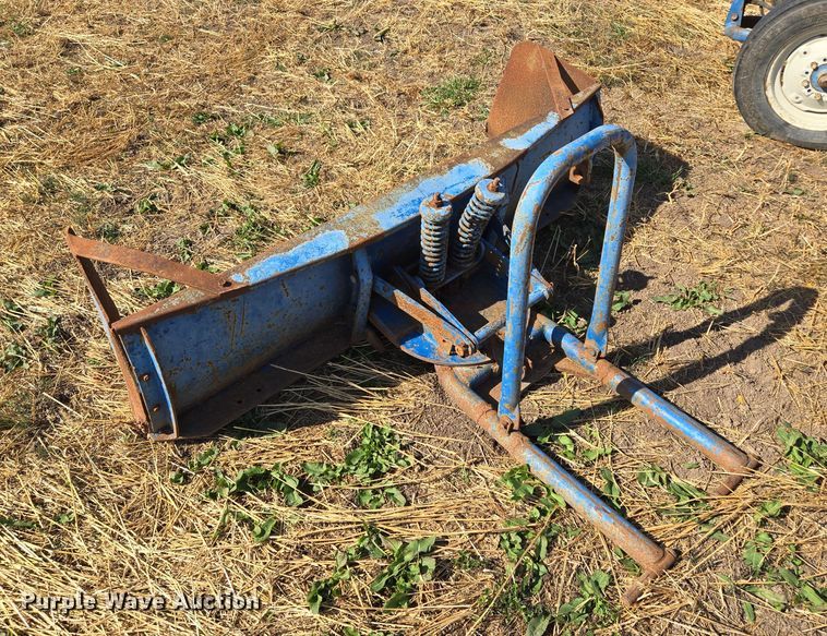 image for item EE8683 Ford  4000 tractor