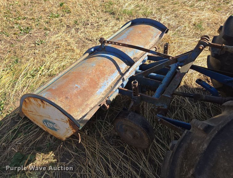 image for item EE8683 Ford  4000 tractor