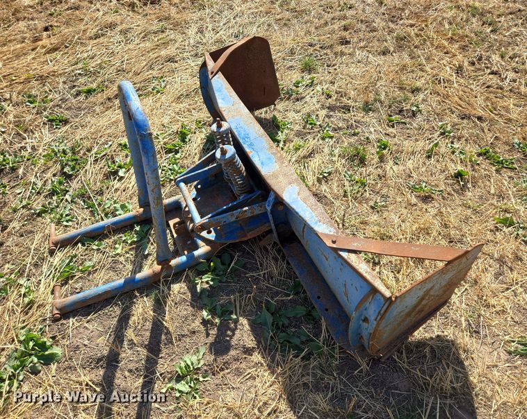 image for item EE8683 Ford  4000 tractor