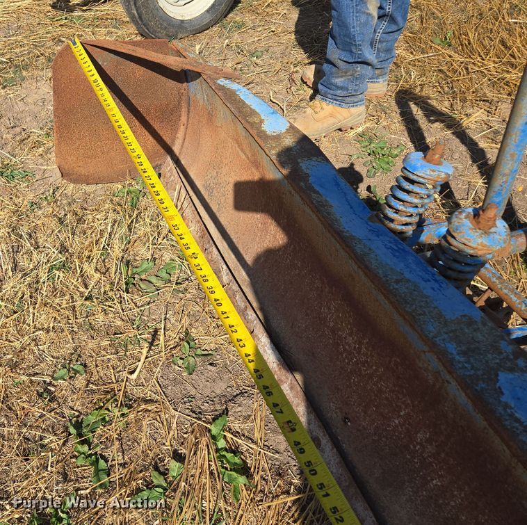 image for item EE8683 Ford  4000 tractor