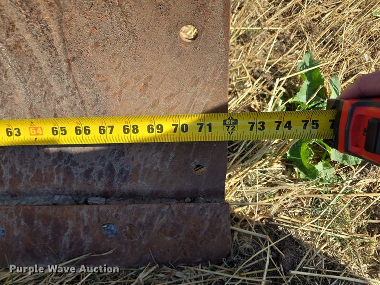 image for item EE8683 Ford  4000 tractor