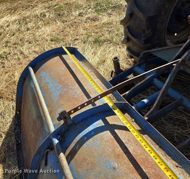 image for item EE8683 Ford  4000 tractor