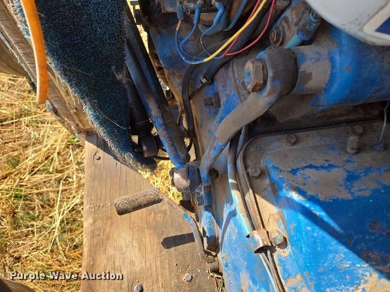 image for item EE8683 Ford  4000 tractor