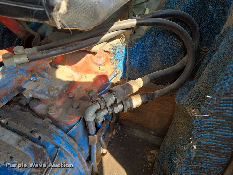 image for item EE8683 Ford  4000 tractor