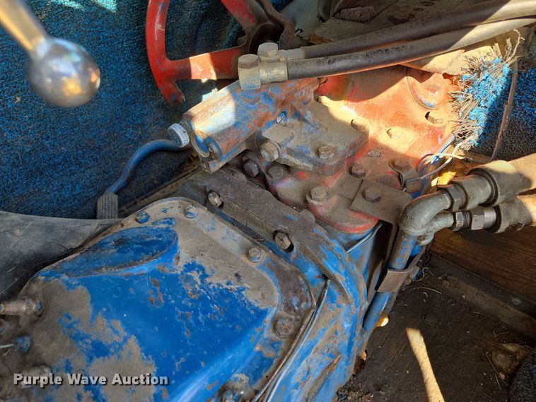 image for item EE8683 Ford  4000 tractor