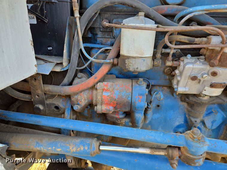 image for item EE8683 Ford  4000 tractor