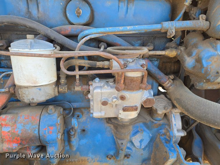 image for item EE8683 Ford  4000 tractor