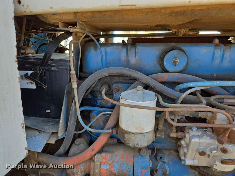 image for item EE8683 Ford  4000 tractor