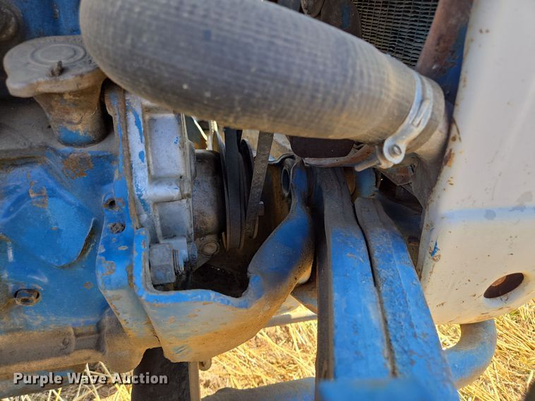 image for item EE8683 Ford  4000 tractor