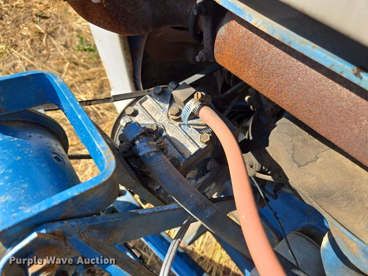 image for item EE8683 Ford  4000 tractor