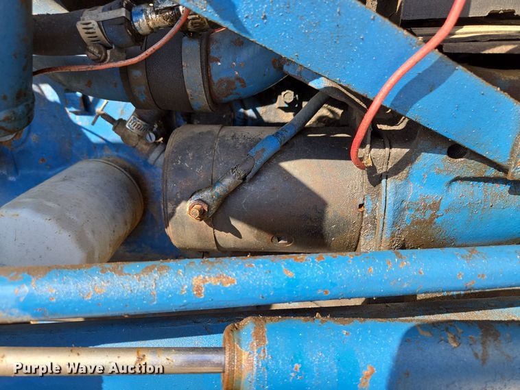 image for item EE8683 Ford  4000 tractor