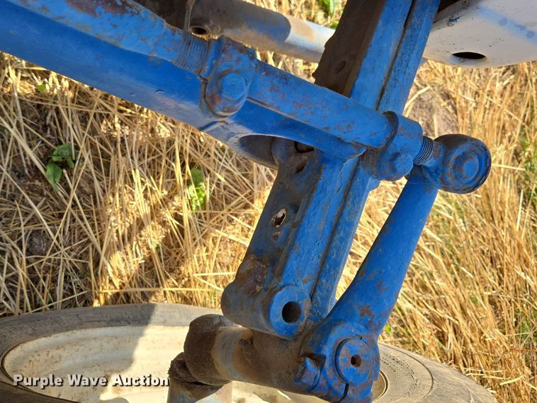 image for item EE8683 Ford  4000 tractor