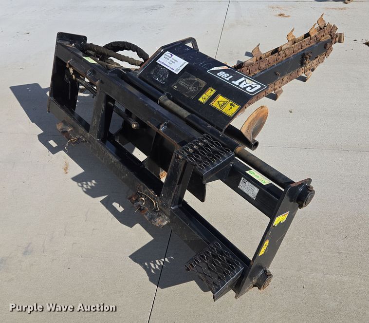 image for item EE8686 Caterpillar  T9B skid steer trencher