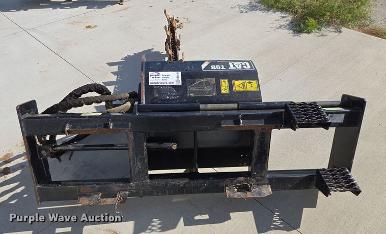 image for item EE8686 Caterpillar  T9B skid steer trencher