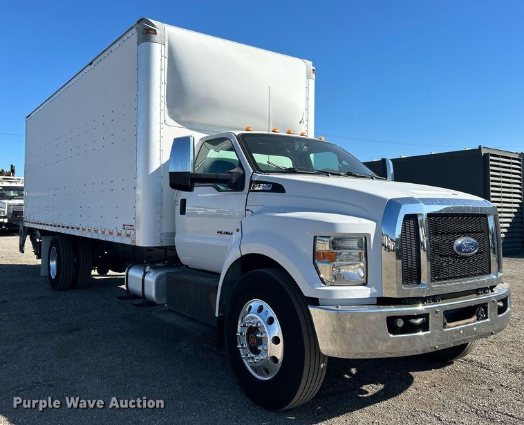 image for item EG1165 2016 Ford F750 Super Duty  box truck