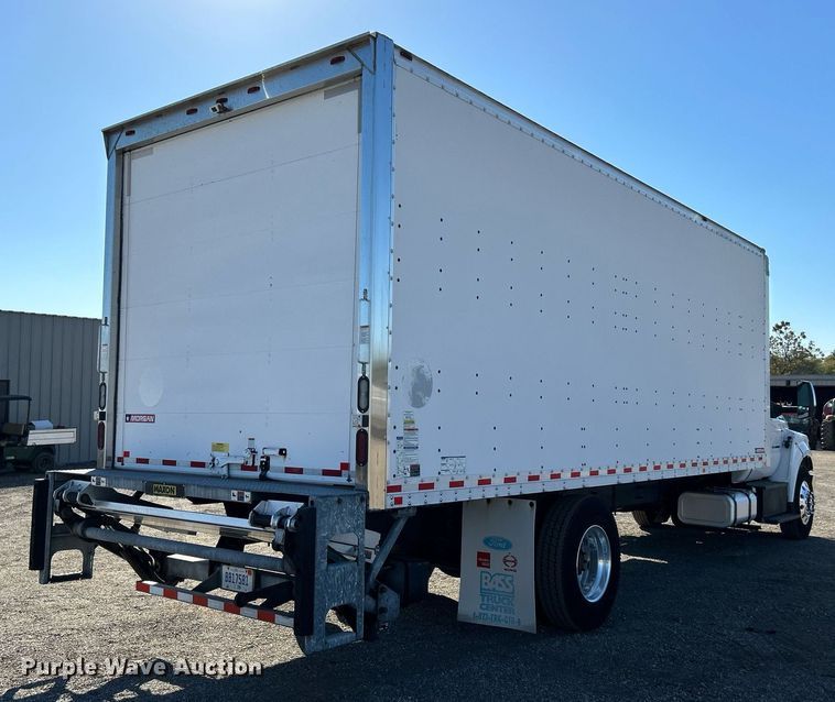 image for item EG1165 2016 Ford F750 Super Duty  box truck