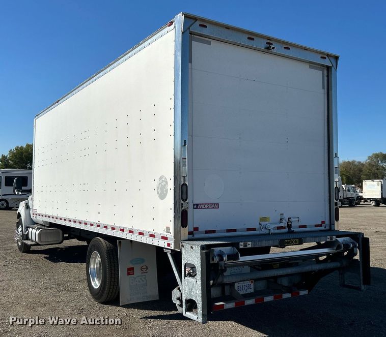 image for item EG1165 2016 Ford F750 Super Duty  box truck