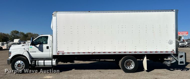 image for item EG1165 2016 Ford F750 Super Duty  box truck