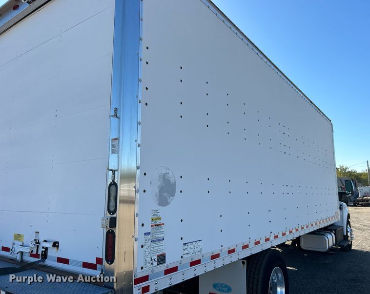 image for item EG1165 2016 Ford F750 Super Duty  box truck