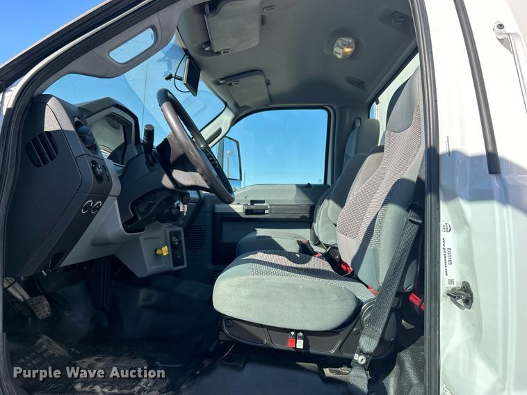 image for item EG1165 2016 Ford F750 Super Duty  box truck