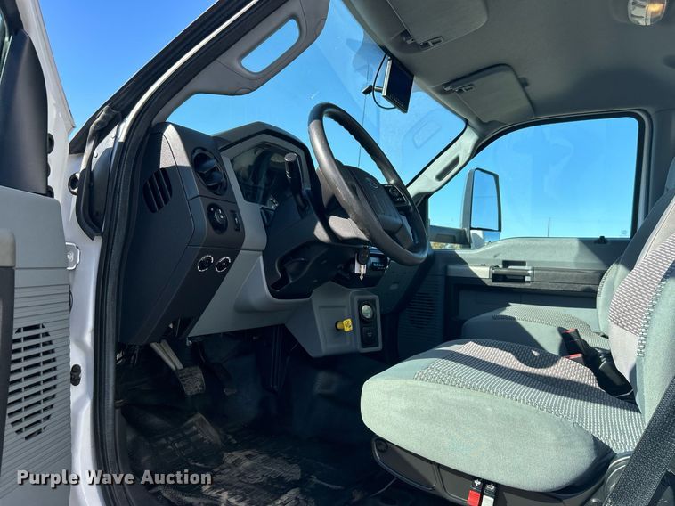 image for item EG1165 2016 Ford F750 Super Duty  box truck