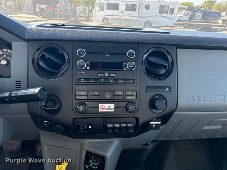 image for item EG1165 2016 Ford F750 Super Duty  box truck