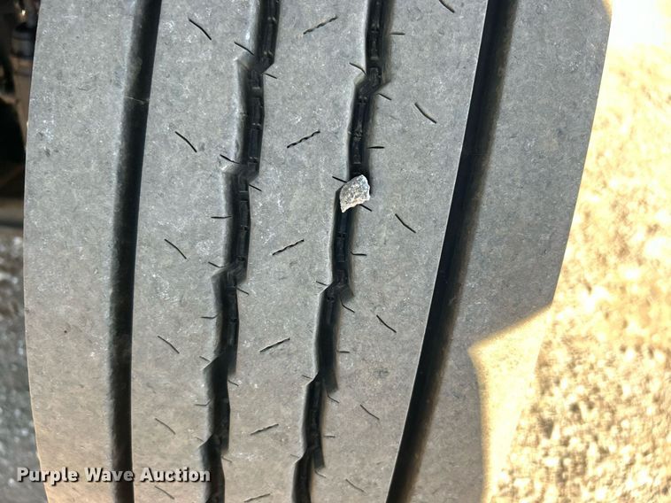 image for item EG1165 2016 Ford F750 Super Duty  box truck