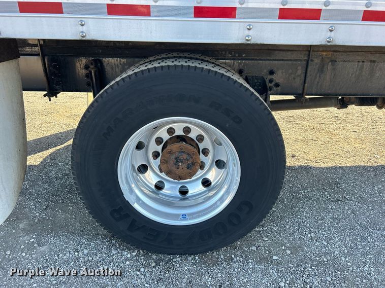 image for item EG1165 2016 Ford F750 Super Duty  box truck