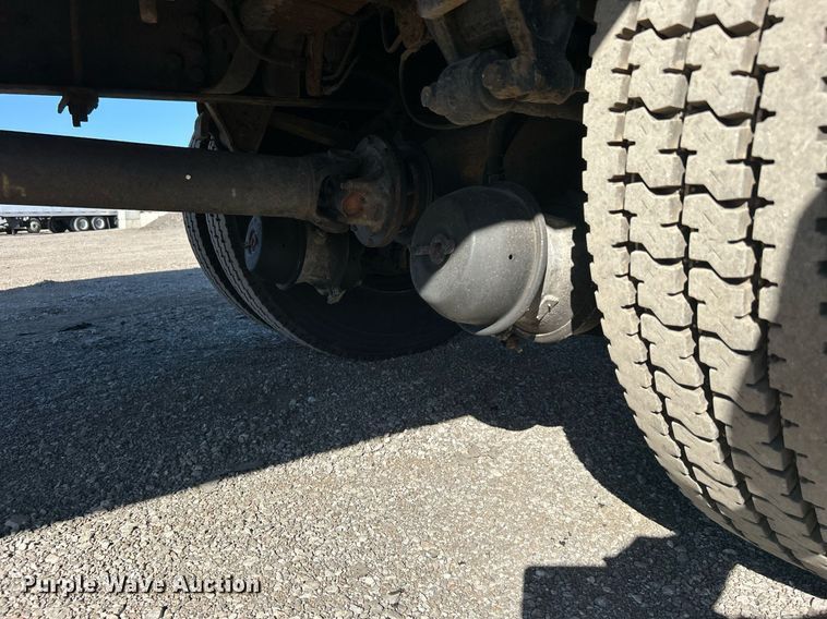 image for item EG1165 2016 Ford F750 Super Duty  box truck