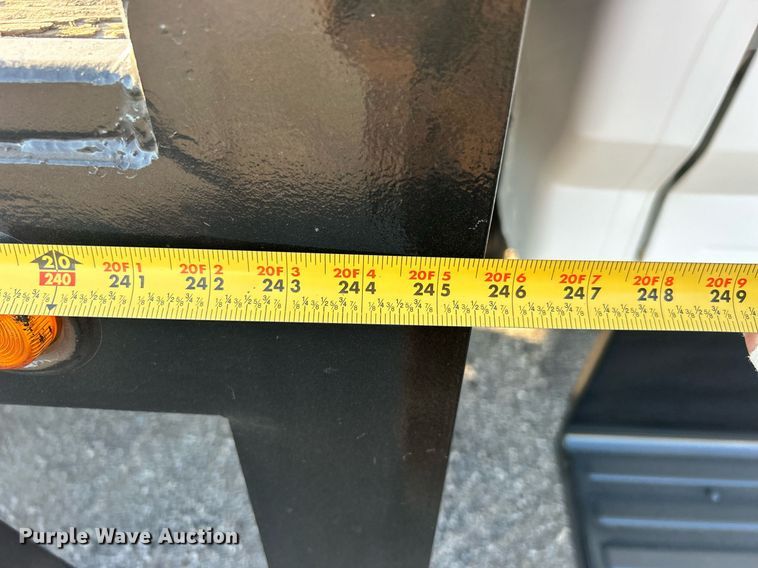 image for item EG2171 1998 Ford F800 flatbed truck