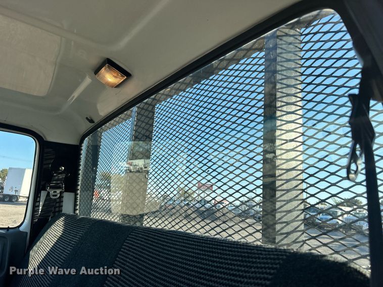 image for item EG2171 1998 Ford F800 flatbed truck