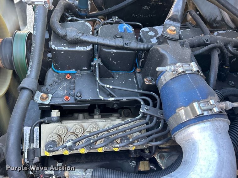 image for item EG2171 1998 Ford F800 flatbed truck