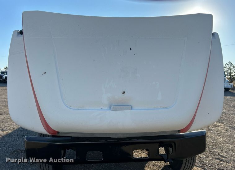 image for item EG2171 1998 Ford F800 flatbed truck