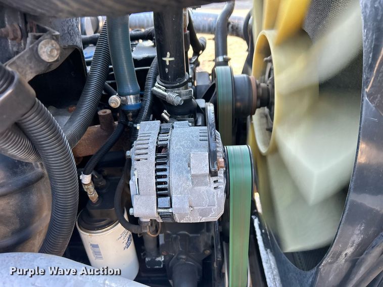 image for item EG2171 1998 Ford F800 flatbed truck