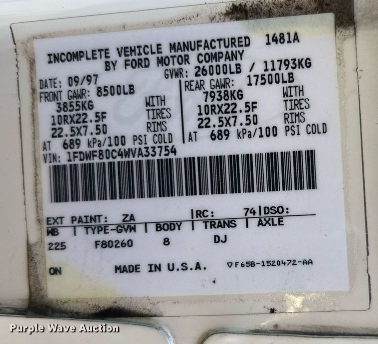 image for item EG2171 1998 Ford F800 flatbed truck