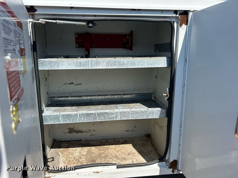 image for item EG2176 2012 Dodge Ram 4500HD bucket truck