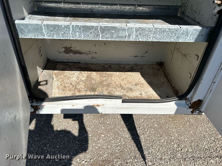 image for item EG2176 2012 Dodge Ram 4500HD bucket truck